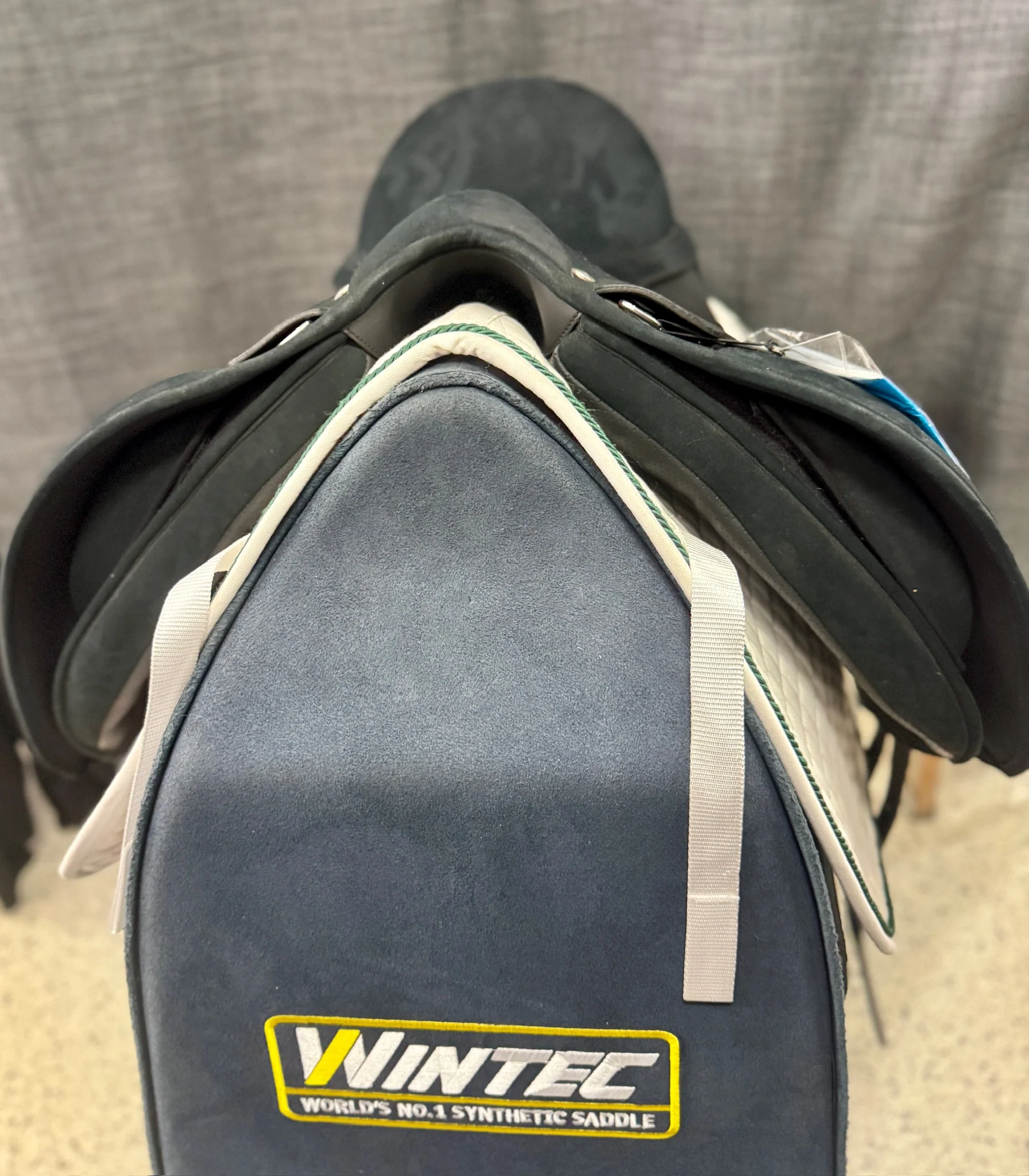 Pre-Loved Wintec Pro Wide Dressage Saddle 16.5" - Image 5